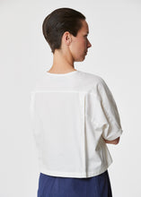 Laden Sie das Bild in den Galerie-Viewer, T-Shirt in Ocre, Blau und Weiß